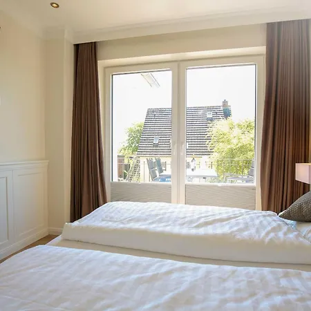 Apartament Blanker Hans 4 *